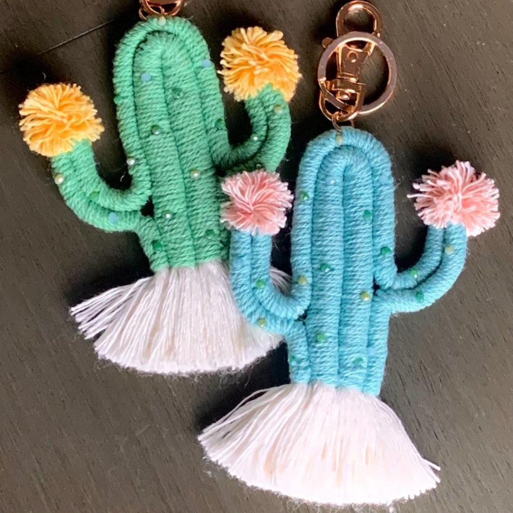 Woven Beaded Tassel Green Teal Flowering Cactus Handbag Bag Charm Keychain Clip